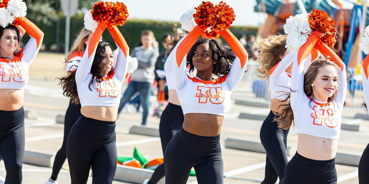 UTD Power Dancers performing at Homecoming